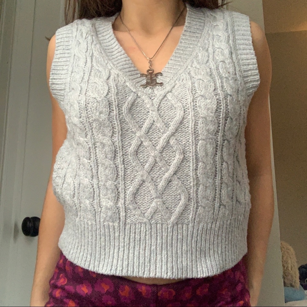 Aerie cable knit sweater vest